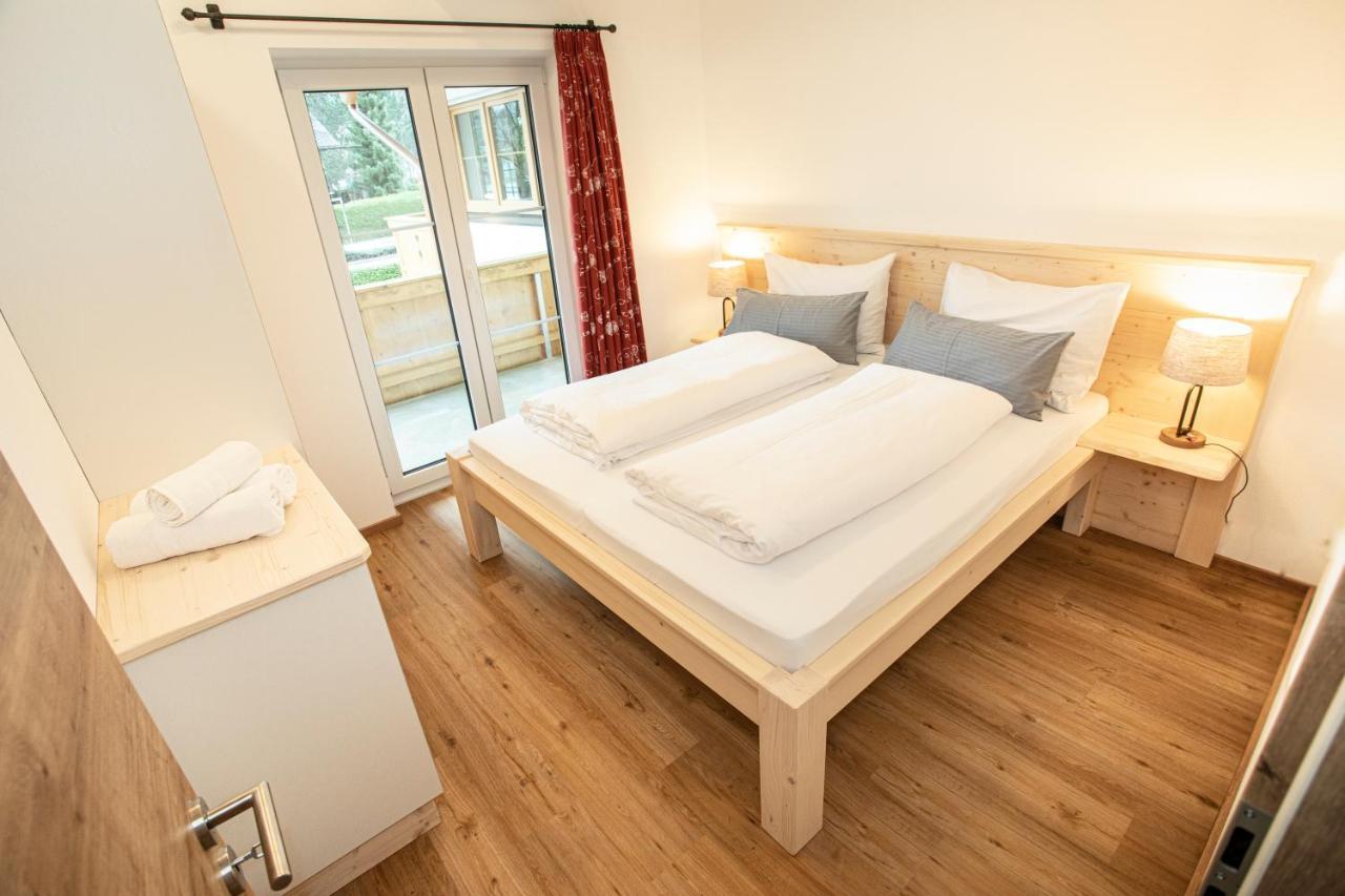 Ferienwohnungen "Zur Wally", Apartment Sauba Garmisch-Partenkirchen Exteriör bild